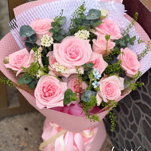 Bó hồng pastel giấy hồng – H301